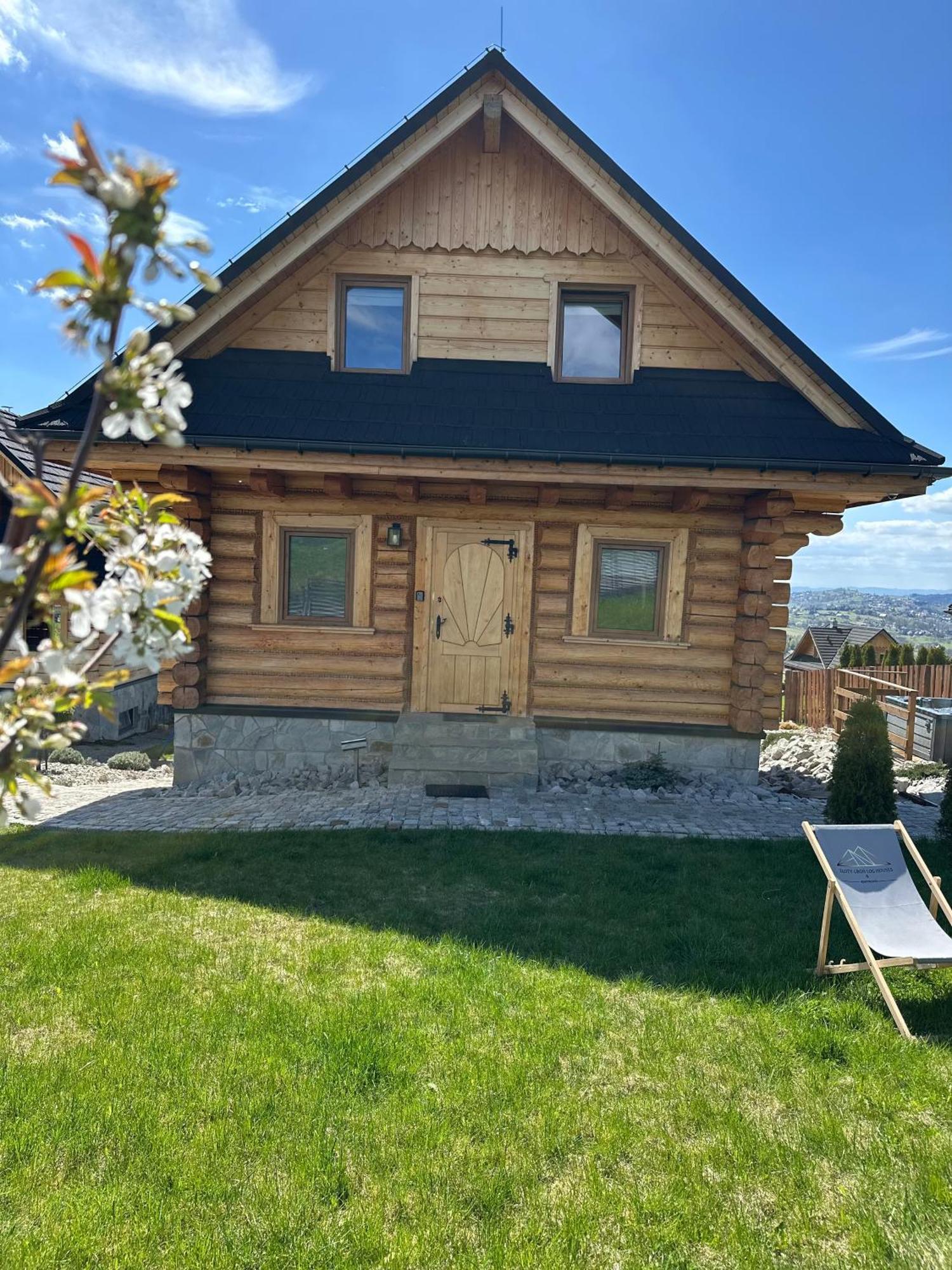 Zloty Gron Log Houses & Apartments Istebna Exterior foto